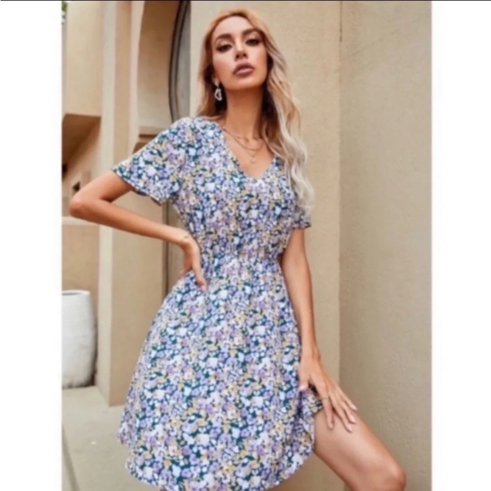 V NECK FLOWER PRINT A LINE DRESS - Picture 5 of 9